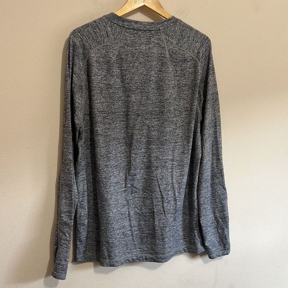 Lululemon Surge Long Sleeve Henley
Space Dye Camo Black Dark Slate - Picture 6 of 9
